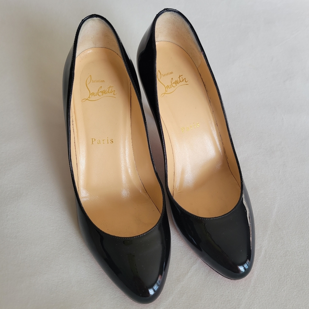 Christian Louboutin black patent leather pump heels
